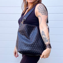 GO BIG Zippered Tote - Black Diamond Stitch