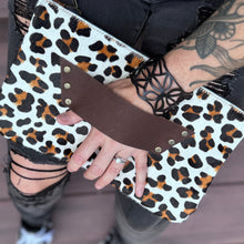 [raleigh leather] Clutch - Leopard Printed Hair on Cowhide with Brown