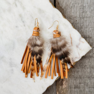 Boho Fringe - Short Camel Tassels with Feathers : 1