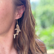 Nurse Shark Earrings - Champagne