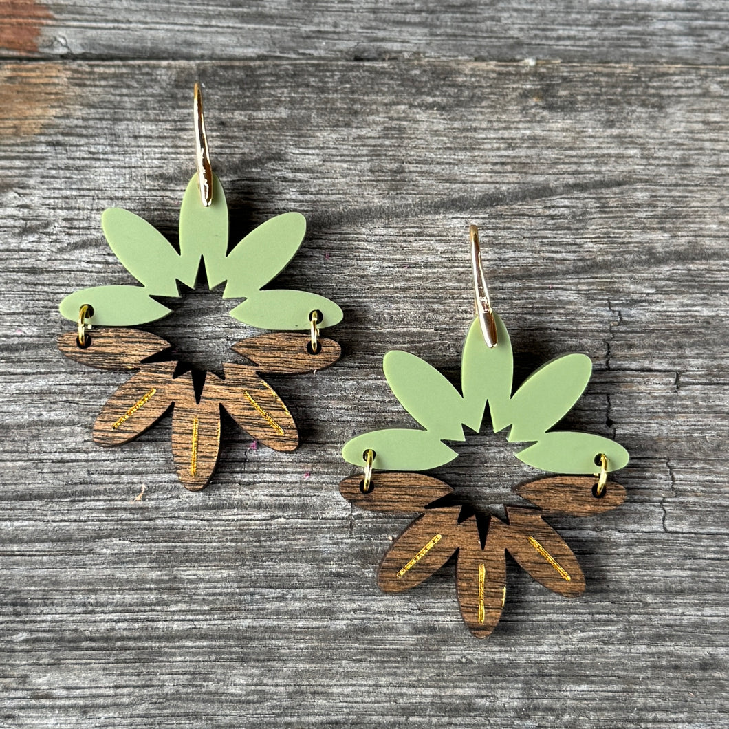 Daisy Stacks - Olive + Walnut