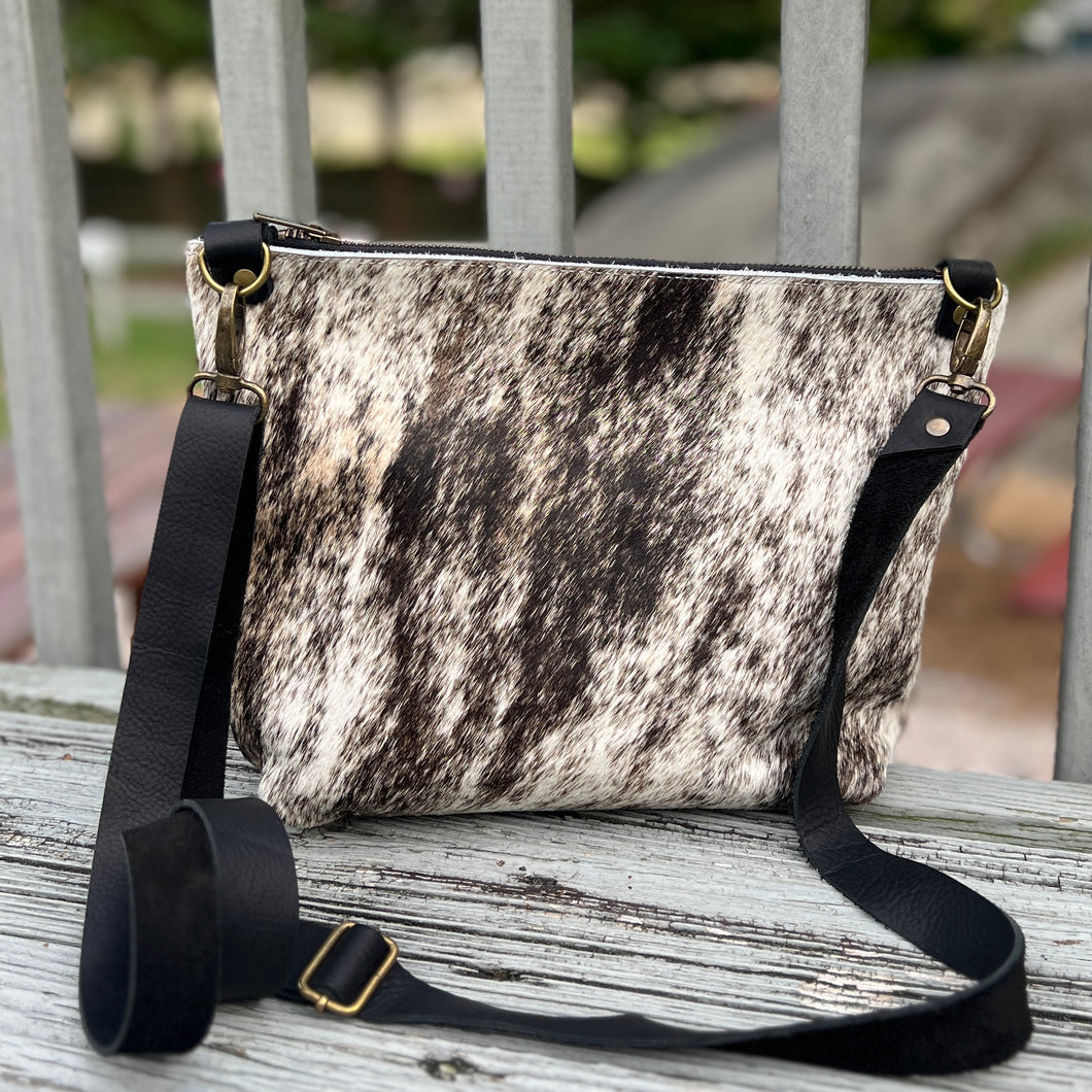Fall - Just Go Zippered Crossbody Bag- Off White Brindle