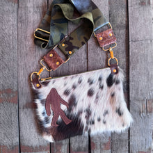Go Small Zippered Crossbody - Bigfoot