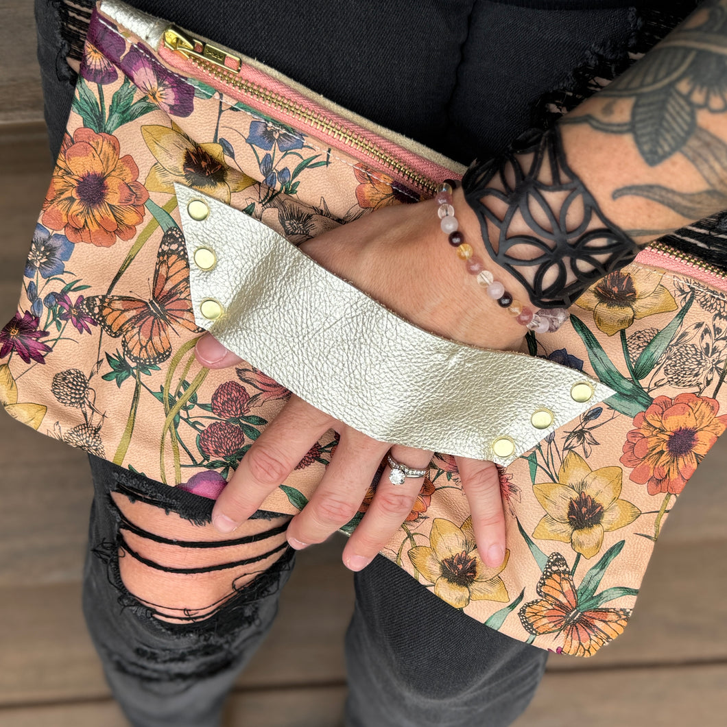 [raleigh leather] Clutch - Butterfly Floral