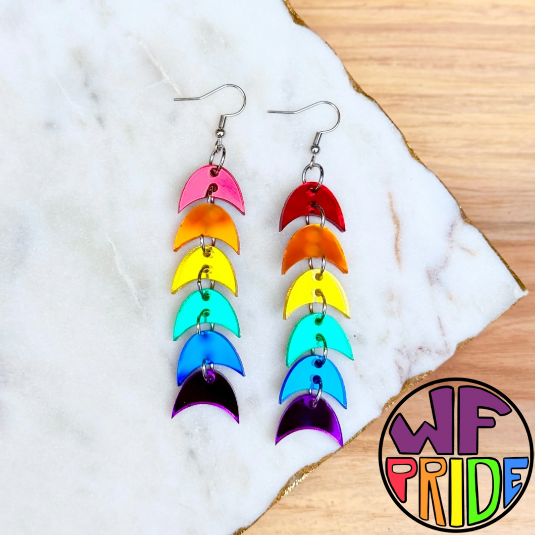 Cascading Rainbow Waves - Silver