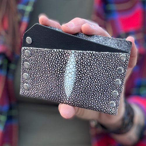 Card Wallet - Silver Iridescent Stingray - 1