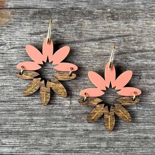 Daisy Stacks - Rust + Walnut