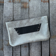 [raleigh leather] Clutch - Champagne Scales