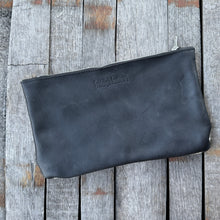 [raleigh leather] Clutch - Champagne Scales