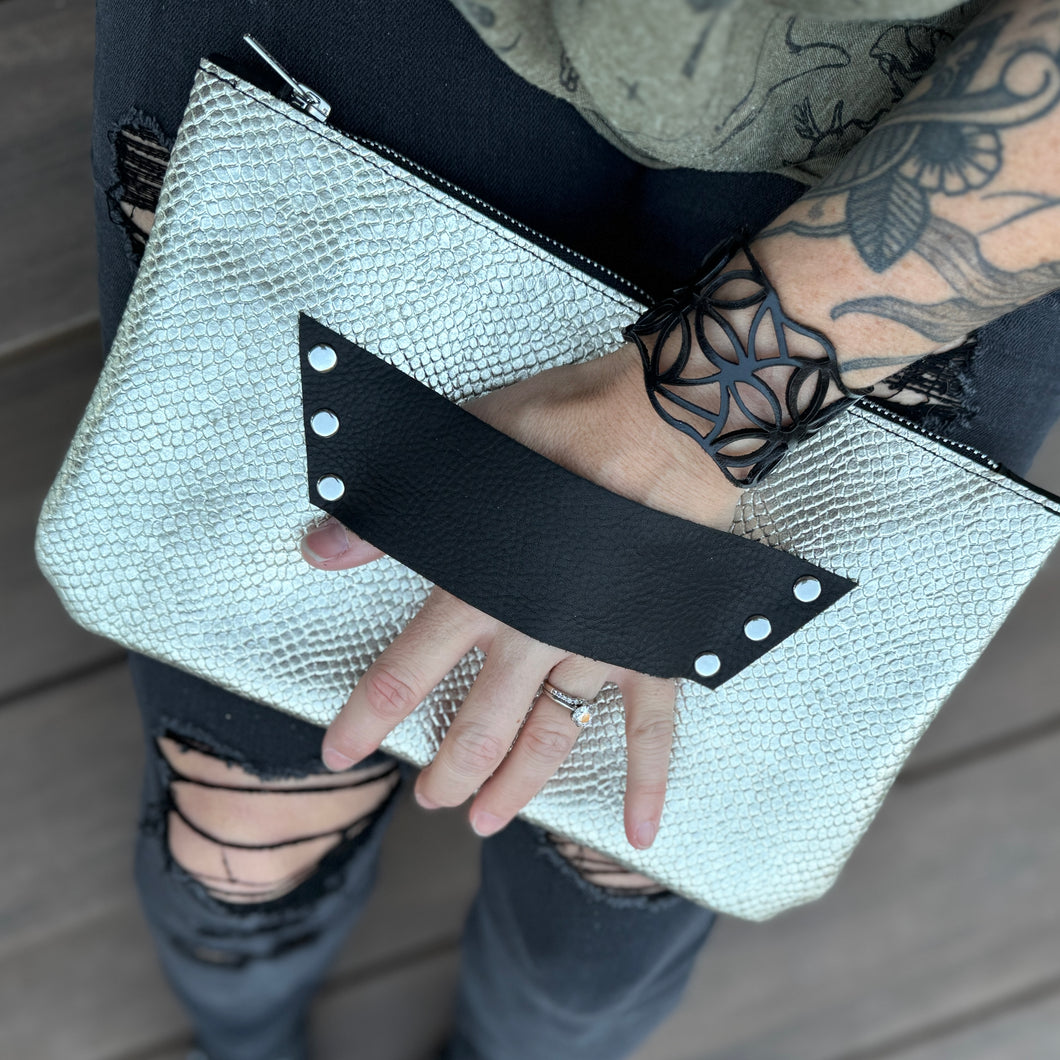 [raleigh leather] Clutch - Champagne Scales